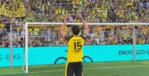 Hummels faz jogo de despedida no Borussia Dortmund após aposentadoria