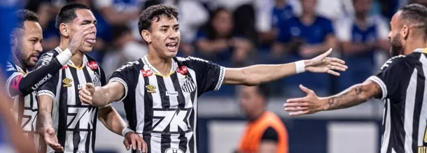Santos busca zagueiros e mantém reformulação para o Brasileirão