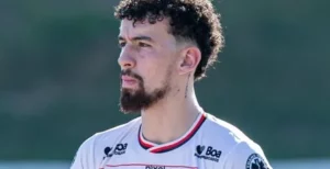 Paulista garante vaga e zagueiro João Victor projeta mata-mata