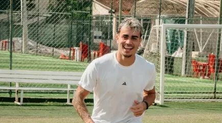 Atlético-MG negocia com Reinier e monitora Portilla para fechar elenco