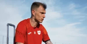 Grêmio define prazo e aguarda resposta do Al Rayyan por Róger Guedes