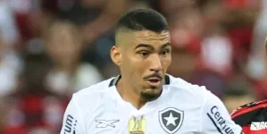 Allan se firma como líder do Botafogo e revela conversas com Ancelotti