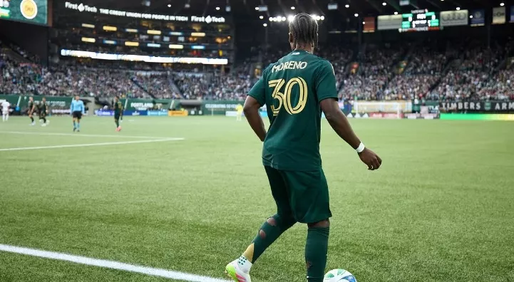 Fluminense negocia Santiago Moreno para reforçar o ataque em 2025