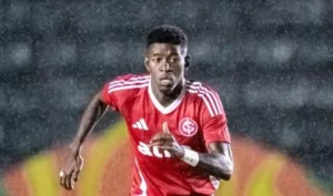 Vitão pega gancho e desfalca o Inter contra São Paulo e Bragantino