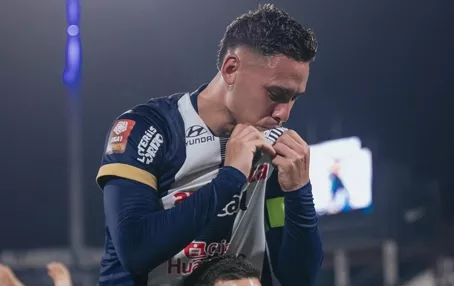 Erick Noriega chega ao Grêmio e assina por quatro anos