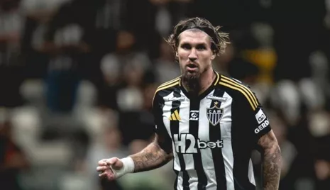 Atlético-MG sofre com zaga desfalcada antes de decisão na Sul-Americana