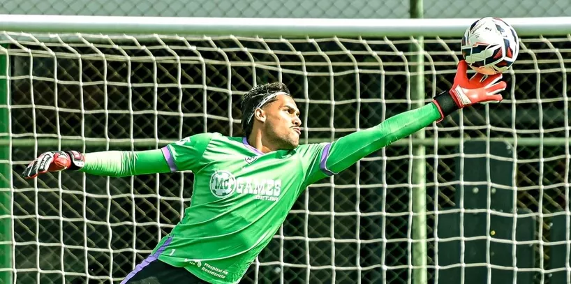 Matheus Mendes deixa o América-MG e fica a um passo do Alverca