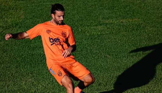 Sérgio Oliveira avança e pode voltar pelo Sport contra o Vasco