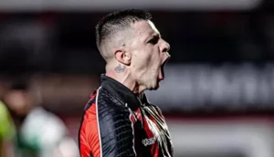 Kayzer decide: artilheiro faz 58% dos gols do Vitória no Brasileirão