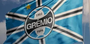 Grêmio suspende sócio envolvido em ataque ao ônibus da delegação