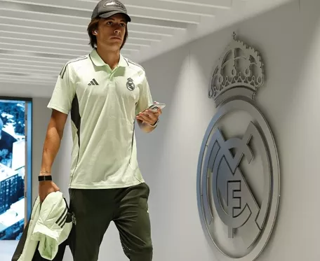 Novo túnel do Bernabéu exibe taças e títulos do Real Madrid 2 Screenshot 655