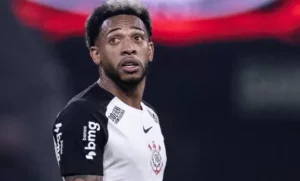 Martínez faz cirurgia e não tem prazo de volta ao Corinthians
