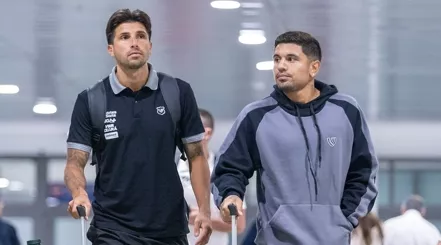 Elenco do Ceará chega em Porto Alegre para confronto com o Grêmio. (Foto: Felipe Santos/Ceará)