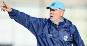 Grêmio aposta em experiência e reforça liderança no elenco