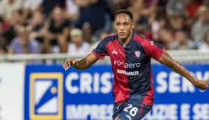 Yerry Mina relembra passagem discreta pelo Barcelona