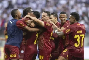 Sob olhar de Ancelotti, Bahia chega a nove jogos invicto no Brasileirão