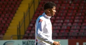 Ryan Guilherme chega ao Cruzeiro e assina por cinco anos