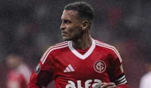 Internacional renova com Alan Patrick até 2027 e segura capitão