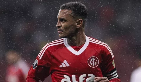 Internacional renova com Alan Patrick até 2027 e segura capitão