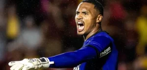 Botafogo perde invencibilidade em casa e John segue como titular