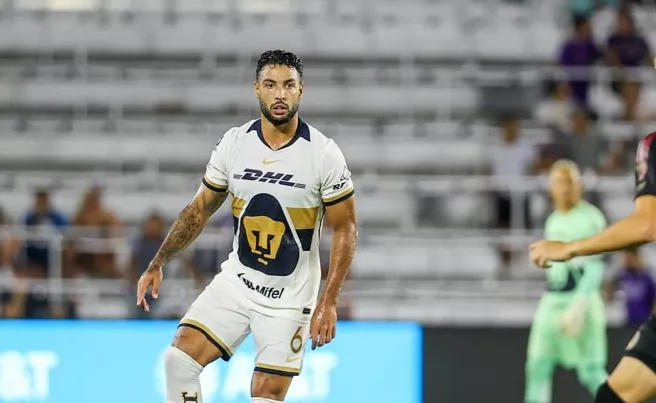 Vasco negocia Nathan Silva e tenta fechar com zagueiro do Pumas