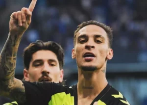 Antony se despede do Betis e futuro depende do Manchester United