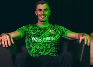 Barcelona renova com Iñaki Peña e empresta goleiro ao Elche