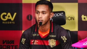 Negociação de Atencio trava e Sport avalia permanência do meia