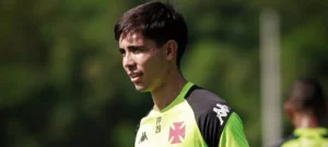 Volante deve voltar ao Vasco após empréstimo na Argentina
