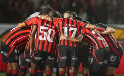 Vitória se reabilita no Brasileirão