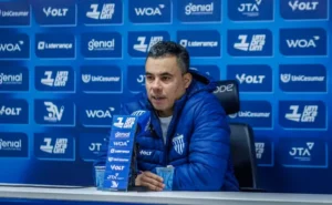Série B: Jair Ventura destaca evolução do Avaí em empate com o Operário-PR