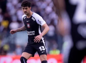 Em 50 jogos como titular, Gustavo Henrique marca 4º gol pelo Corinthians