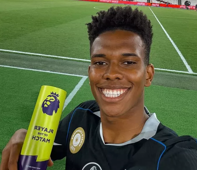 Inglês: Estêvão brilha, é eleito melhor em campo e quebra recorde no Chelsea