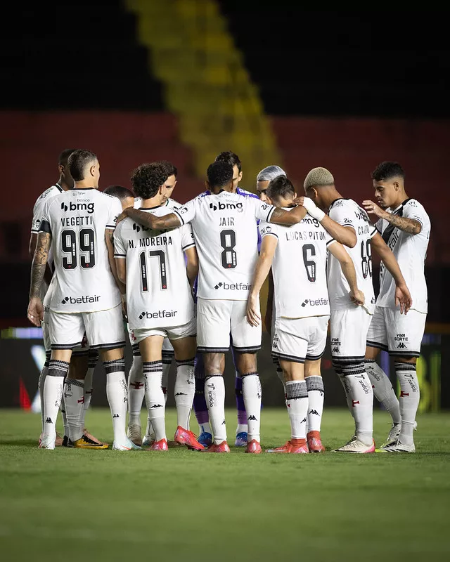 Sport 2 x 3 Vasco - Cruzmaltino respira aliviado no Brasileirão 4 Vasco bate Sport no Brasileirao 1