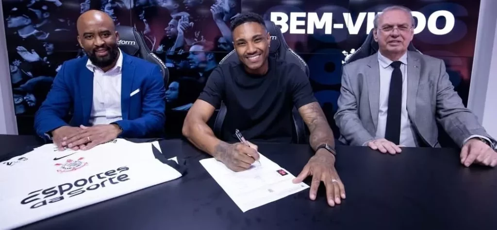 Saiba como Vitinho chega fisicamente ao Corinthians