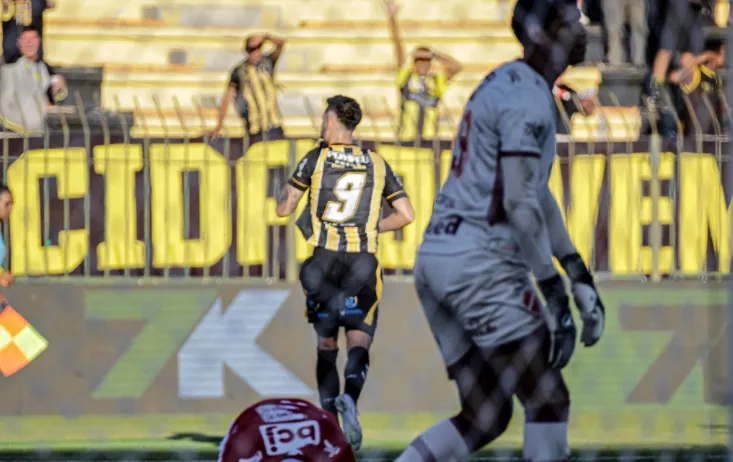 Volta Redonda tem desfalque certo para encarar o Cuiabá 2 Ítalo foi o principal destaque da partida – Foto: Divulgação / VRFC