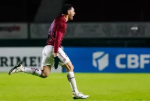 Destaque do Caxias, zagueiro Alan marca seu primeiro gol com a camisa do clube
