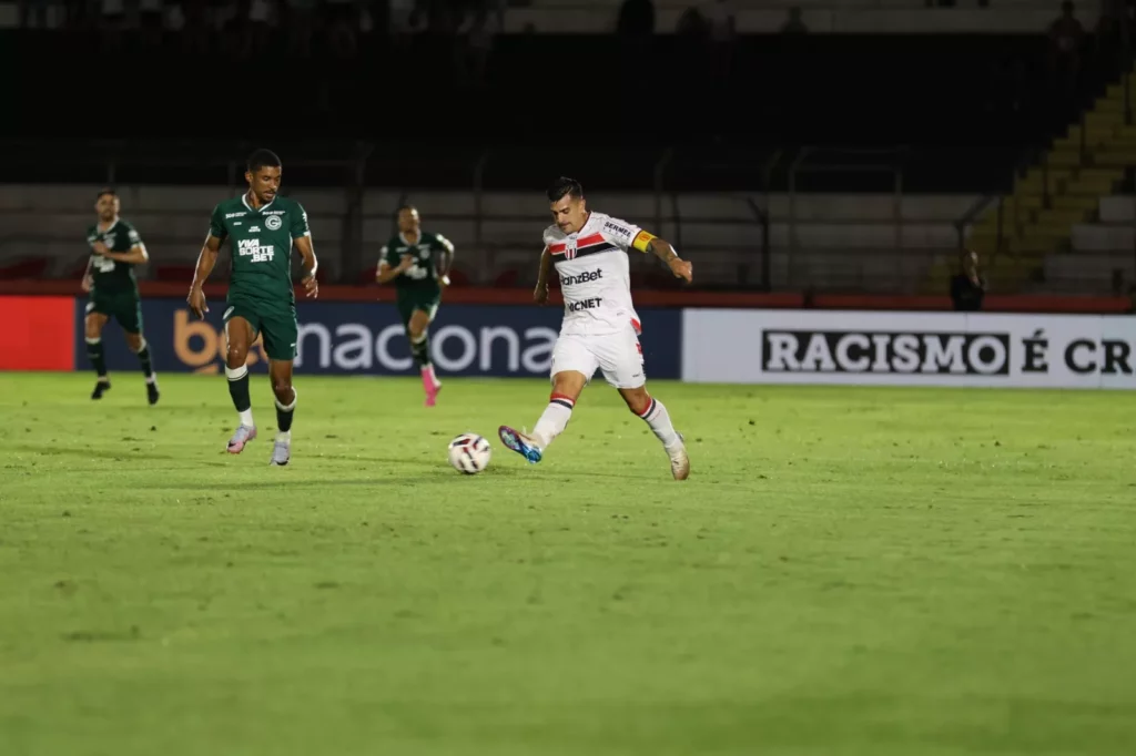 Goiás x Botafogo-SP – Confira onde assistir e escalações