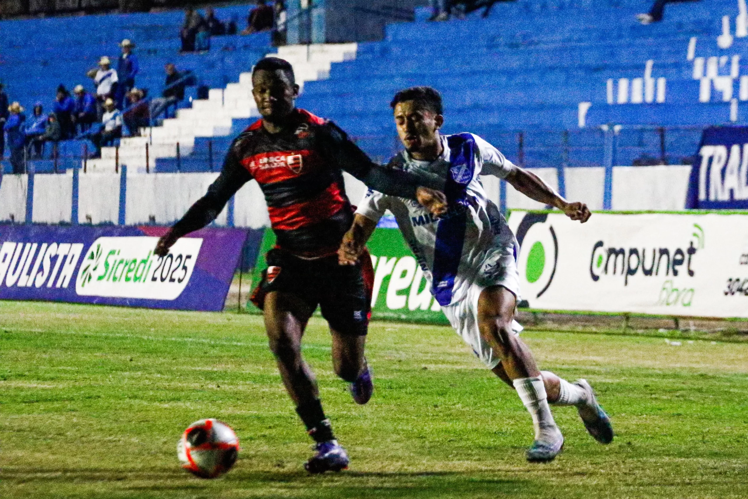 Taubaté 1 x 2 Oeste – Rubrão vira e segue no G4 do Grupo 04 da Copa Paulista