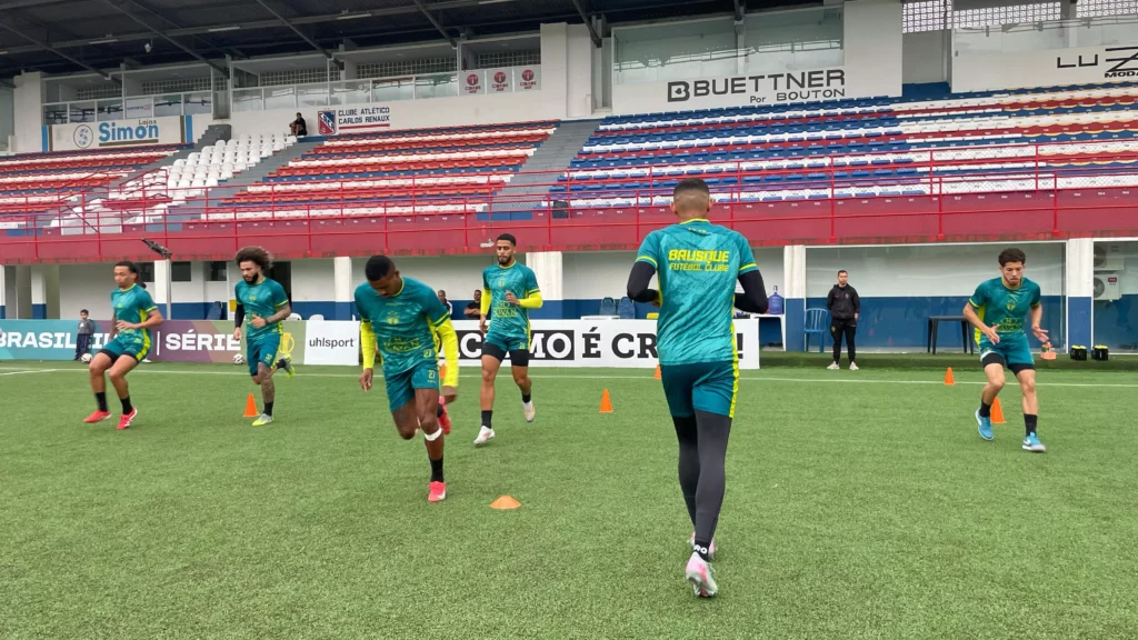 Brusque perde quatro atletas por suspensão após empate em SC