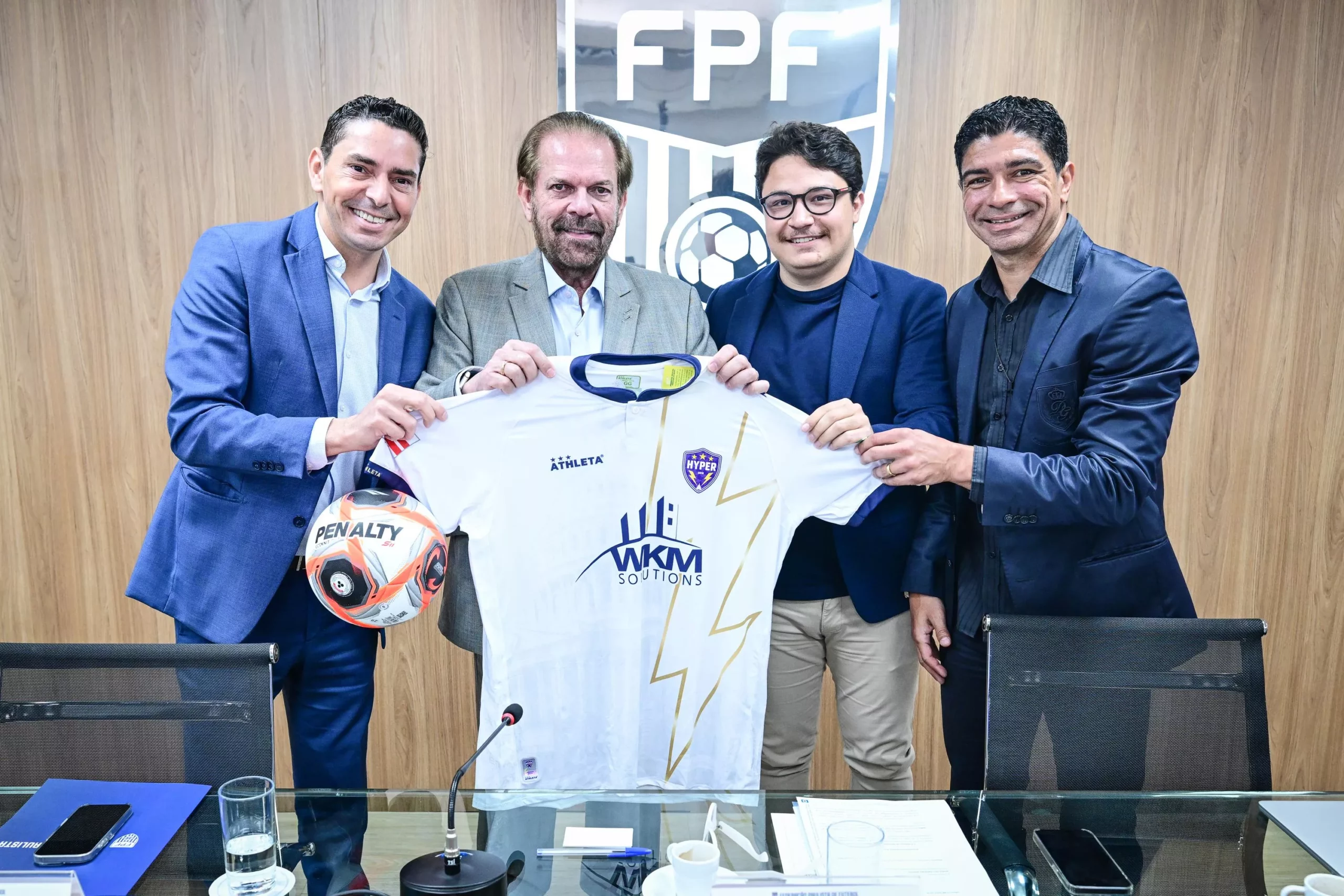 Hyper Valinhos e Prefeitura apresentam projeto à Federação Paulista de Futebol