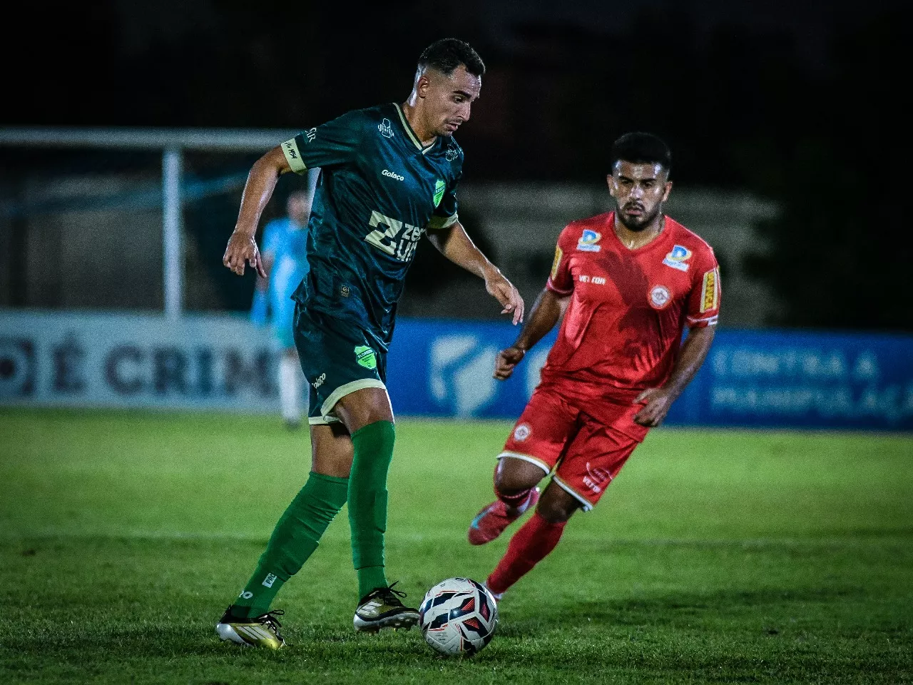 Floresta mira classificação antecipada diante do Figueirense fora de casa