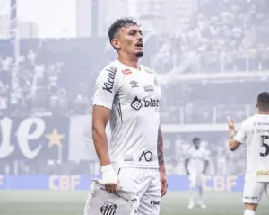 Santos rescinde contrato com Diego Pituca e destino será o Japão