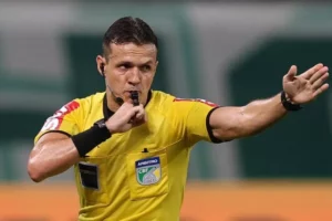 CBF mantém Caio Max como VAR no Dérbi, mesmo após protesto do Corinthians