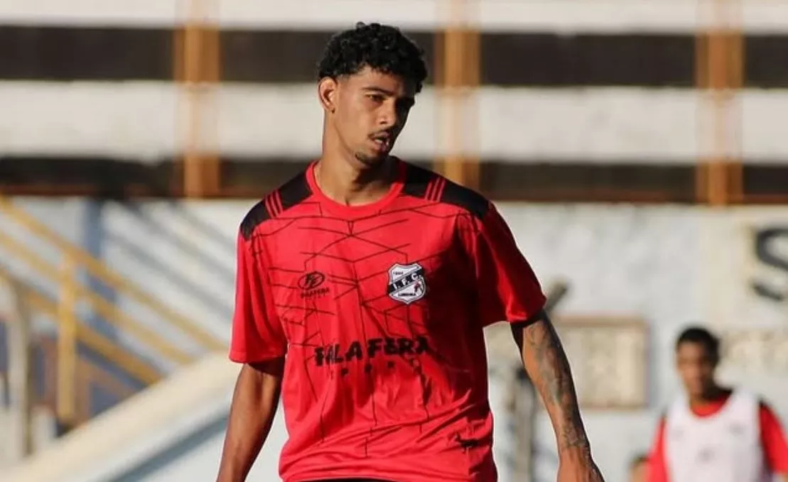 Geovane Costa tem 18 anos e é o mais novo do elenco do Independente (Foto: Divulgação / Independente)