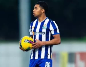 Kaio Henrique, ex-Corinthians, é eleito melhor lateral da rodada em Portugal