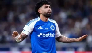 Milton Nascimento vai à Justiça contra o Cruzeiro por uso de música em anúncio de Gabigol