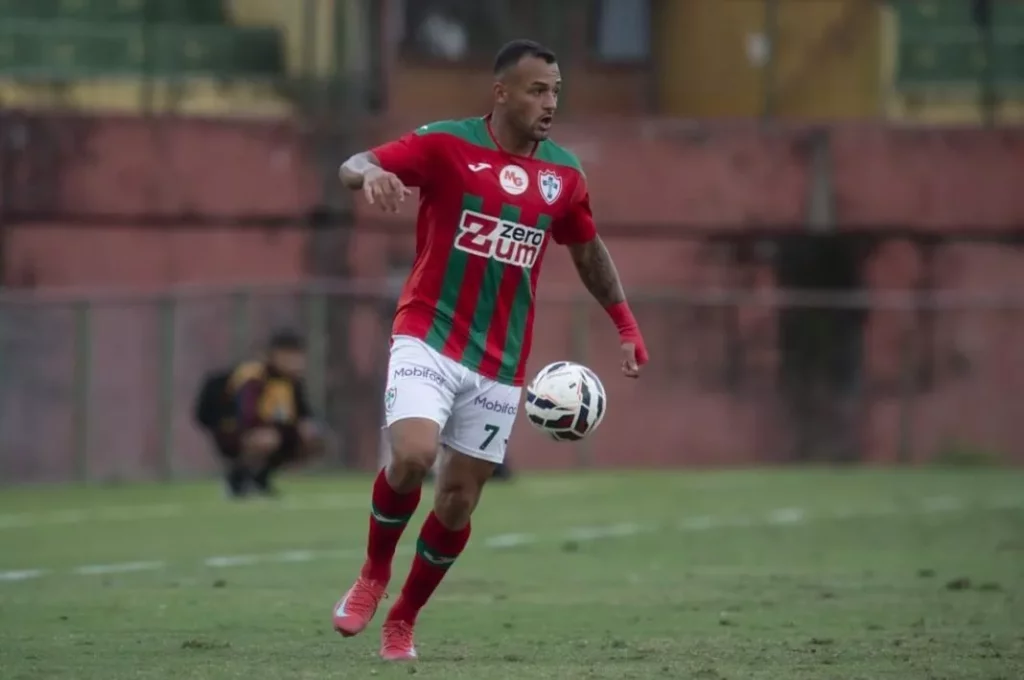 Caxias abre conversas para contar com Igor Torres por empréstimo 2 Caxias abre conversas para contar com Igor Torres por empréstimo (Foto: Divulgação/Portuguesa)