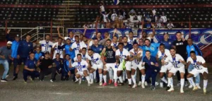 Série D: Água Santa está a uma vitória de ir às oitavas de final e fazer história