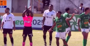 Jogo entre Independente e Tanabi é paralisado após denúncia de racismo